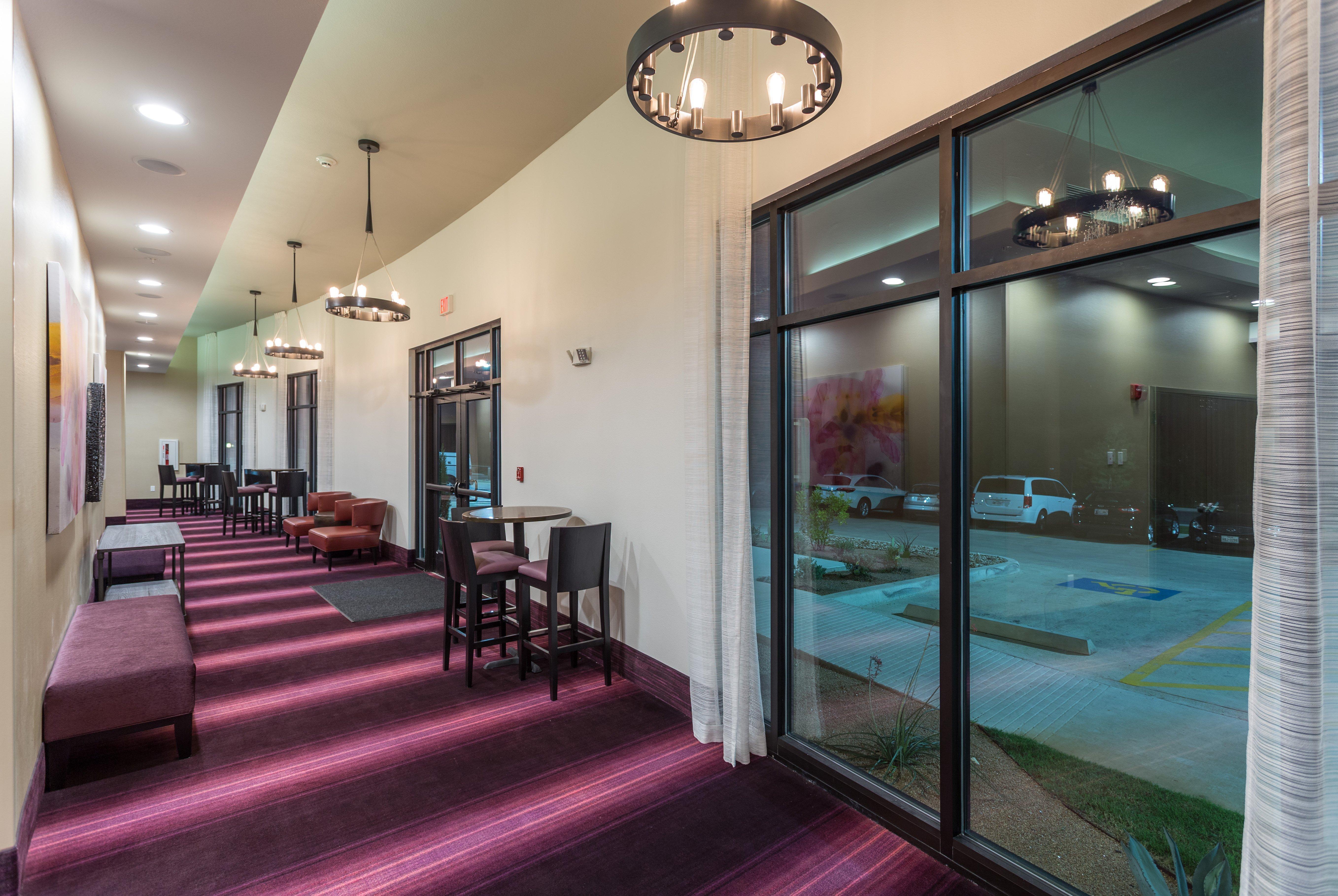 Holiday Inn San Marcos Convention Center By Ihg Exterior photo