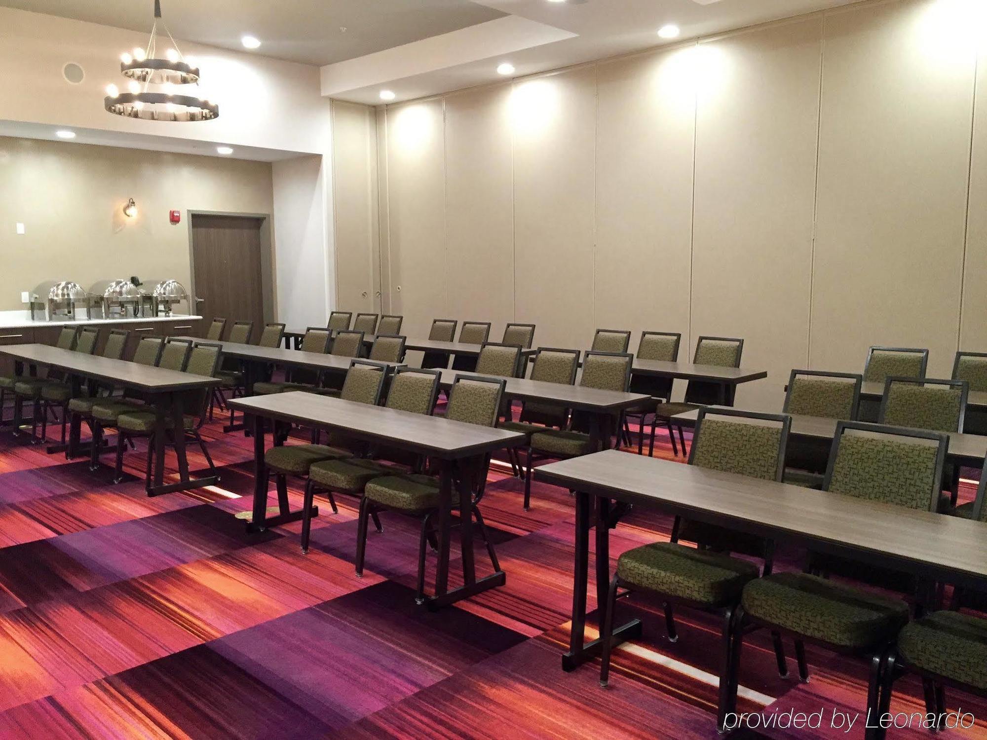 Holiday Inn San Marcos Convention Center By Ihg Exterior photo